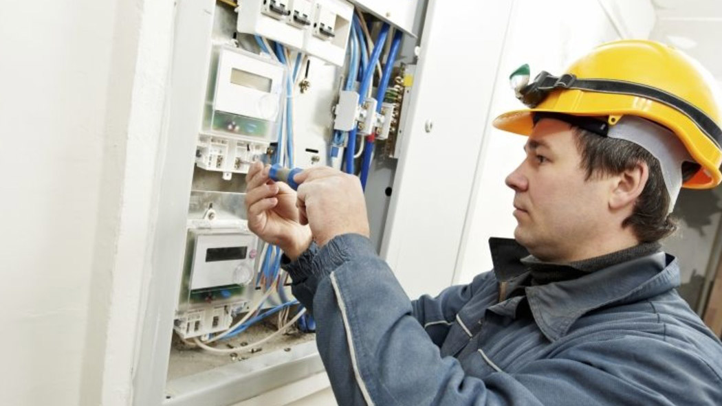 SEGURIDAD EN TRABAJOS ELÉCTRICO