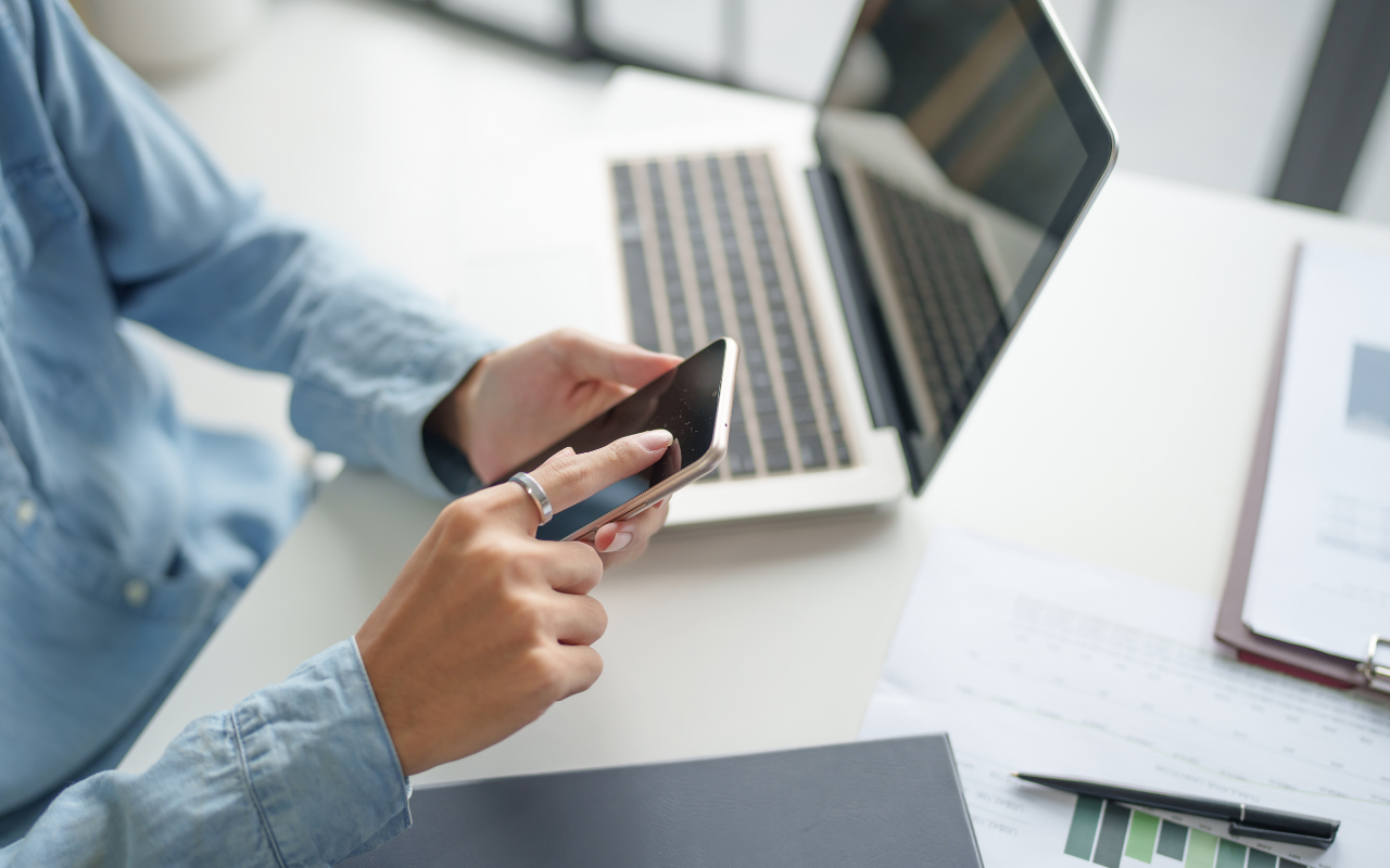 ENTRENAMIENTO PARA EL USO RESPONSABLE DE DISPOSITIVOS MÓVILES